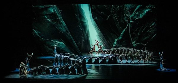 牛金所 舞蹈诗剧《蜀道》闪亮第十四届中国艺术节开幕式